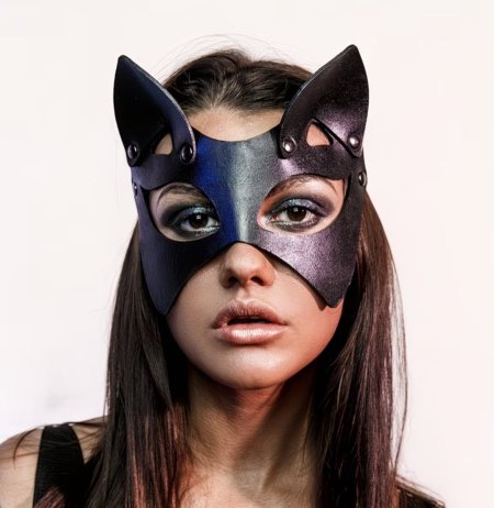 قناع تنكري جلد