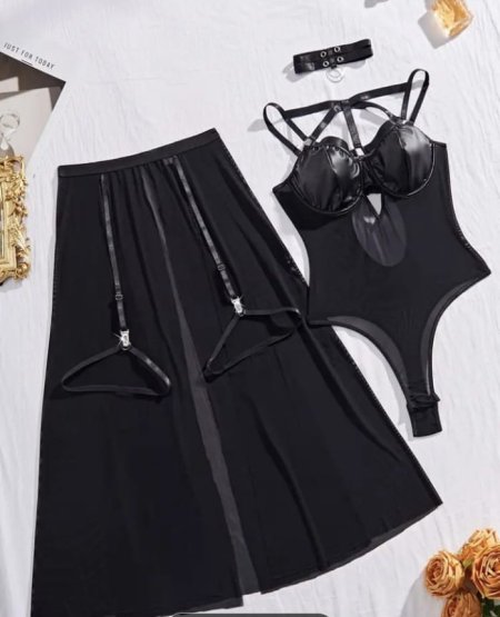 Black Seduction Set – طقم الإغواء الأسود