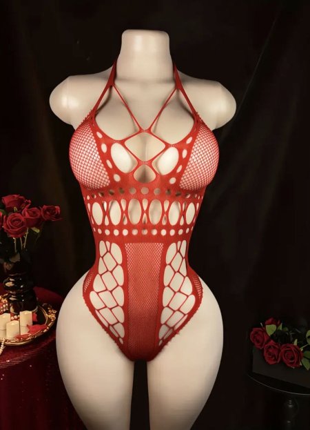 لانجري شبك باللون الأحمر